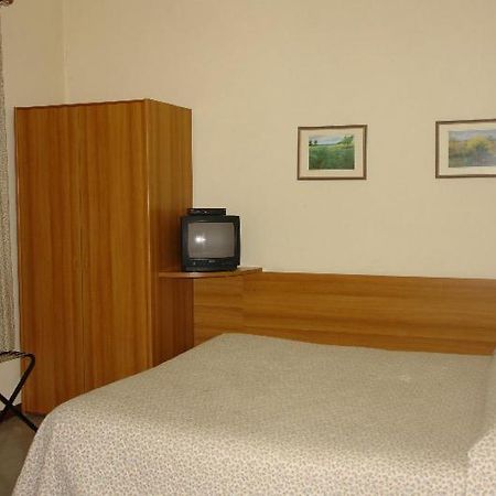 Hotel La Pergoletta Ορβιέτο Δωμάτιο φωτογραφία